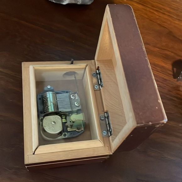 Vintage Hummel music box - Picture 3 of 11